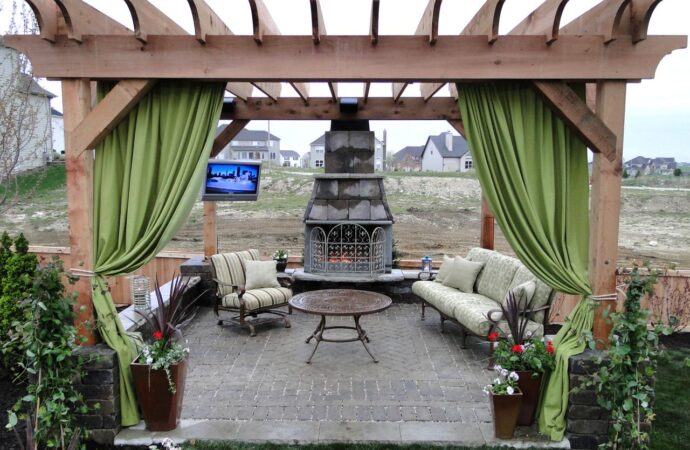 Pasadena-Sugar Land TX Landscape Designs & Outdoor Living Areas-We offer Landscape Design, Outdoor Patios & Pergolas, Outdoor Living Spaces, Stonescapes, Residential & Commercial Landscaping, Irrigation Installation & Repairs, Drainage Systems, Landscape Lighting, Outdoor Living Spaces, Tree Service, Lawn Service, and more.